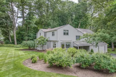 21 Hayden Ln 1