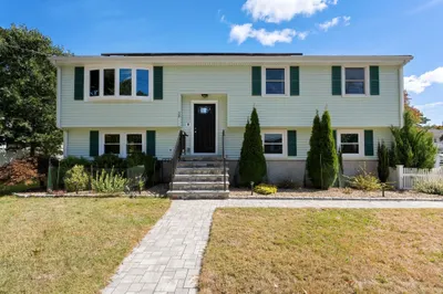 20 Humboldt Ave 1