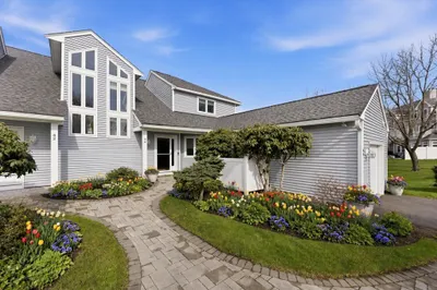 44 Fairway Dr #Golfview 1