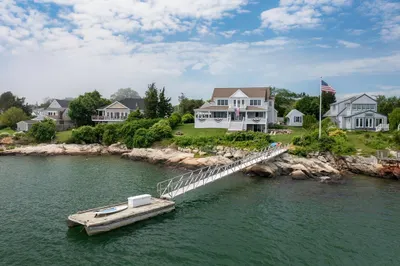 62 Shore Dr 1