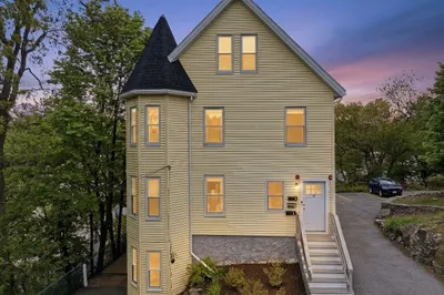 25 Sawyer St #1