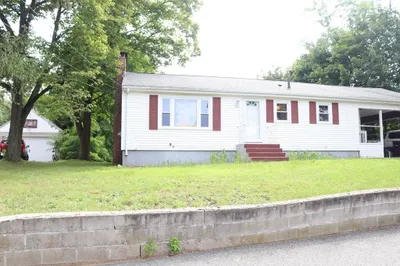 9 Louds Ave #9