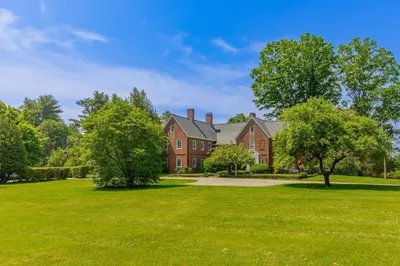 82 River Rd 1