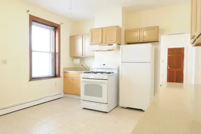 85 Lubec St #3