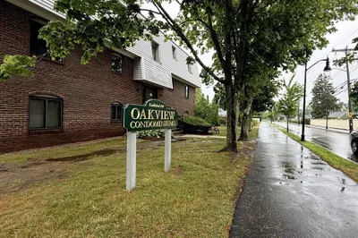 15 Oak Neck Rd #16 1