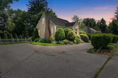659 Marrett Rd