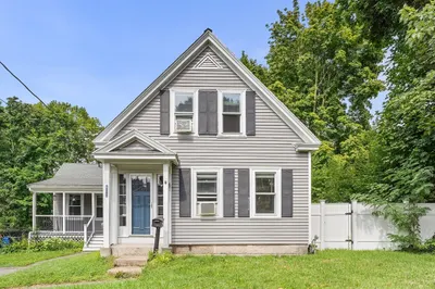 402 Pleasant St