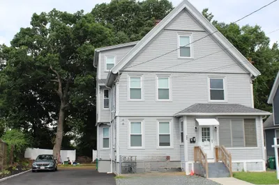 902 Main Street 1