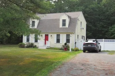 93 Spruce St 1