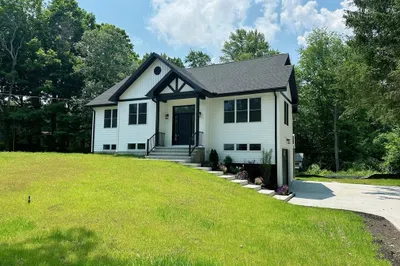 19 Foster Rd 1