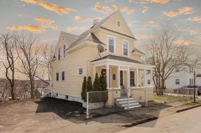 15 Loring St