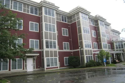 35 Commonwealth Ave #305