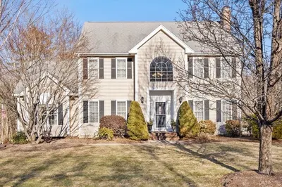 60 Magnolia Dr 1
