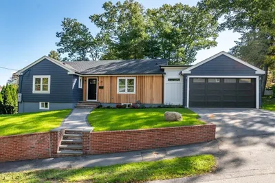 28 Perry Dr 1