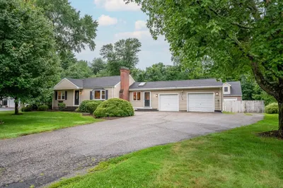 81 Millbrook Dr