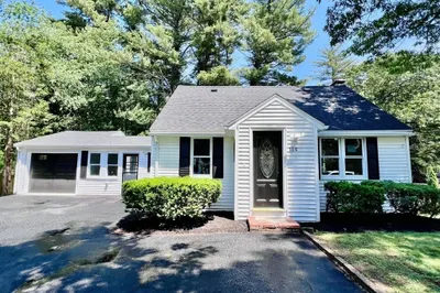114 Forest St 1