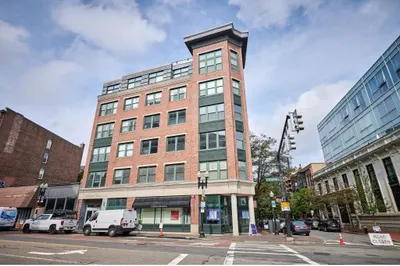 1387 Washington St #502