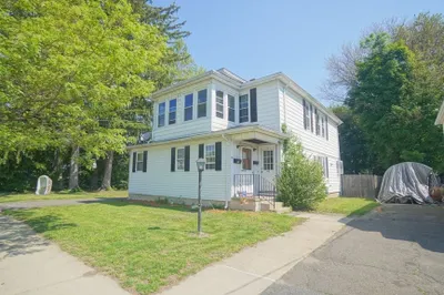 92 Walter St