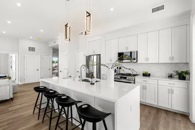 523 Second St #201
