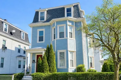 16 Lincoln Street #1