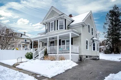 7 Dorothy Ave