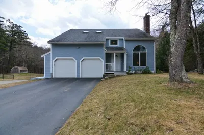 12 Woodside Dr
