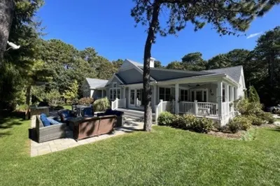 28 Crowell Rd 1