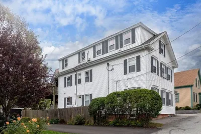 14 Washington St #3 1