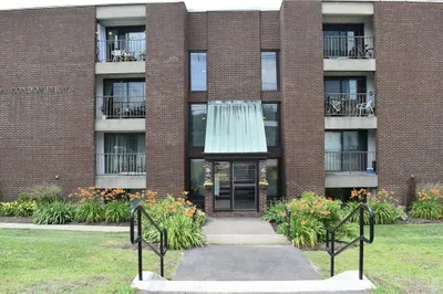 685 Main St #14