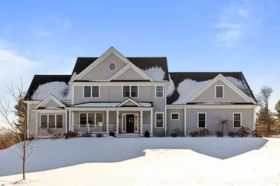 3 Summit Pointe Drive 1