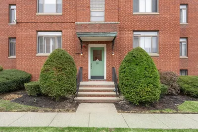 20 Ashland St #1L