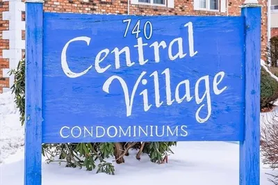 740 Central St #C24