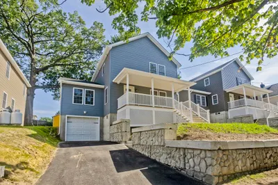 27 Brooks St 1