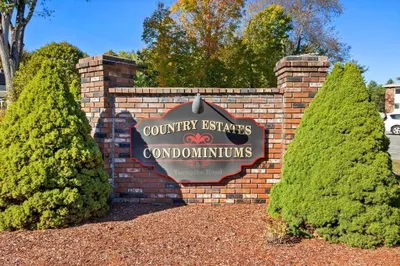 5 Turnpike Road #229 1