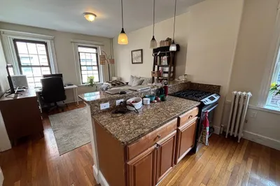 26 Myrtle St #9