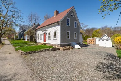 61 Southern Ave 1