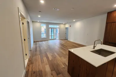 566 Columbus Ave #403
