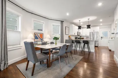 127 Pleasant Street #1
