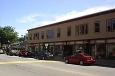 32 Main Street 1