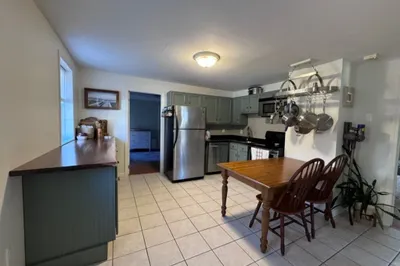 66 Main St #3