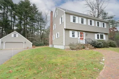 6 Fairway Ln 1