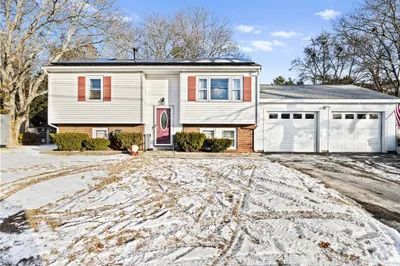 63 Mayflower Ln 1