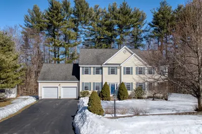 4 Lindsey Ln 1