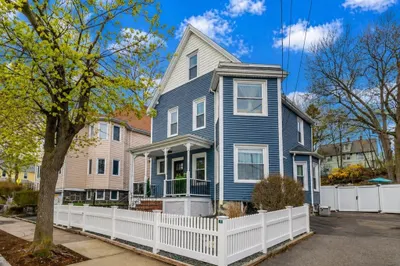 19 Pine St 1
