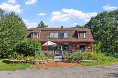 152 Ellis Rd 1