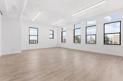 423 W Broadway #302B 1