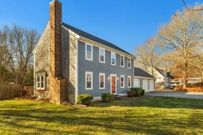 33 Dogwood Dr 1