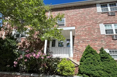 116 Sycamore St #25