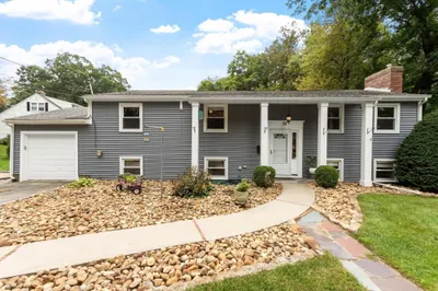 55 Posco Ave 1
