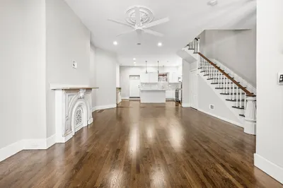 20 W Cottage St 1